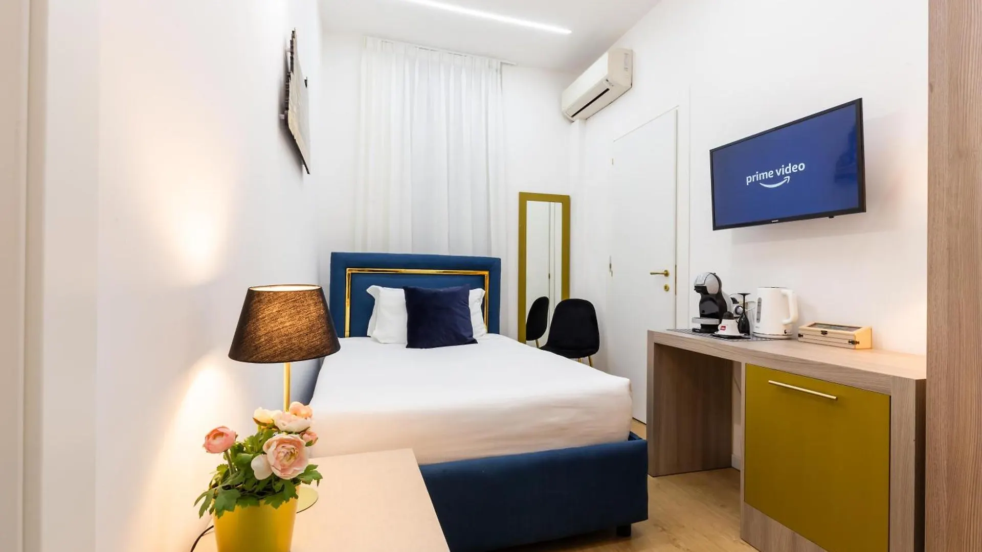 Гостевой дом Cavour Luxury Rooms - Lr Collection Рим Италия