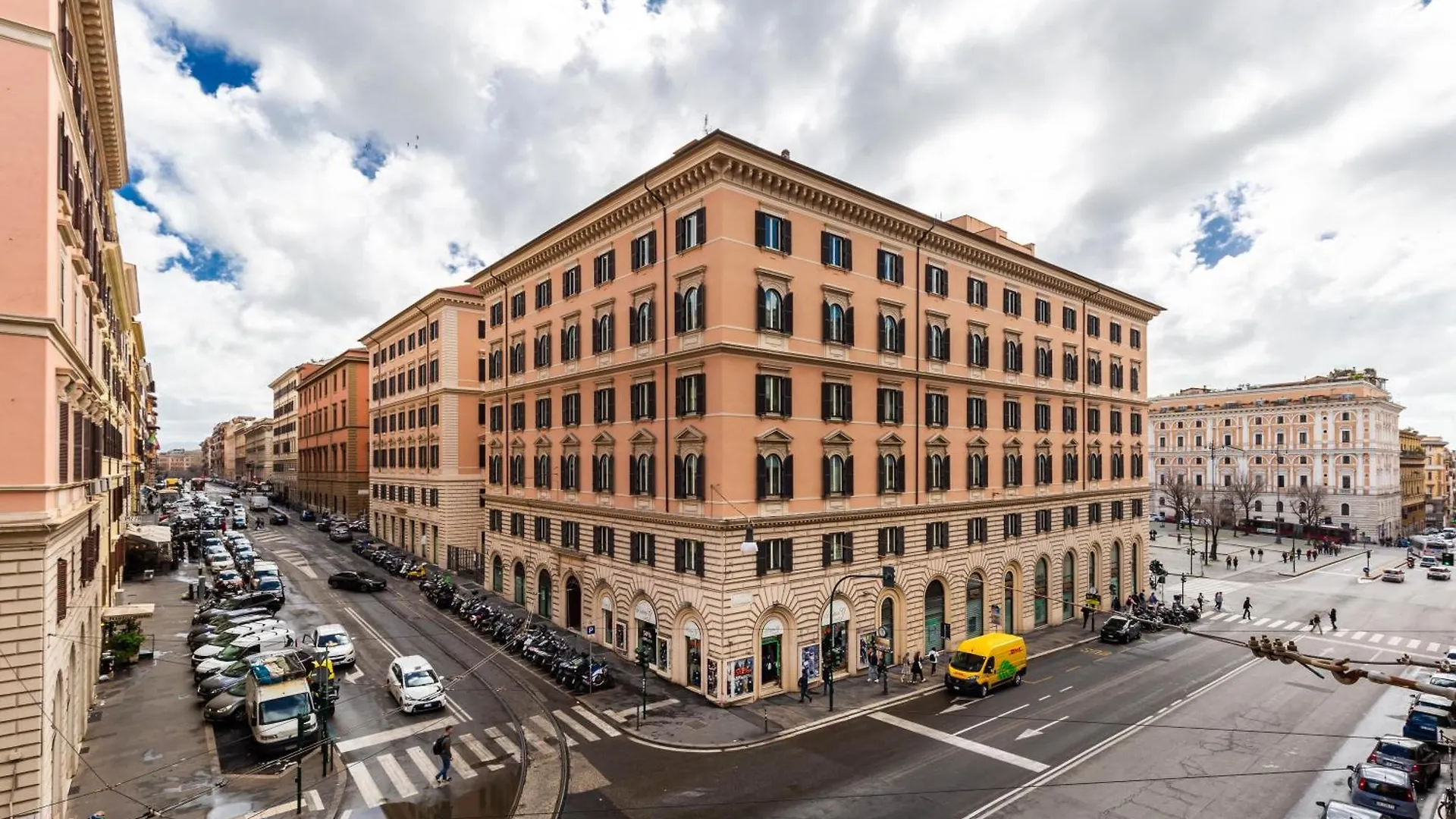 Cavour Luxury Rooms - Lr Collection Рим 0*,  Италия