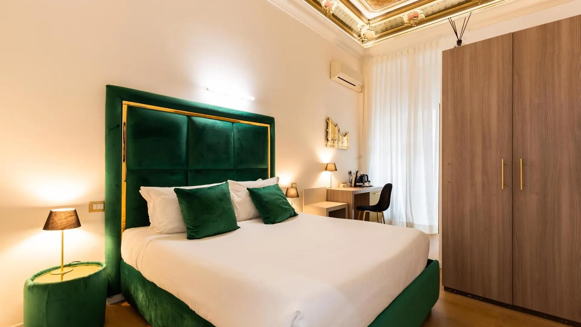 Cavour Luxury Rooms - Lr Collection Rome Maison d'hôtes